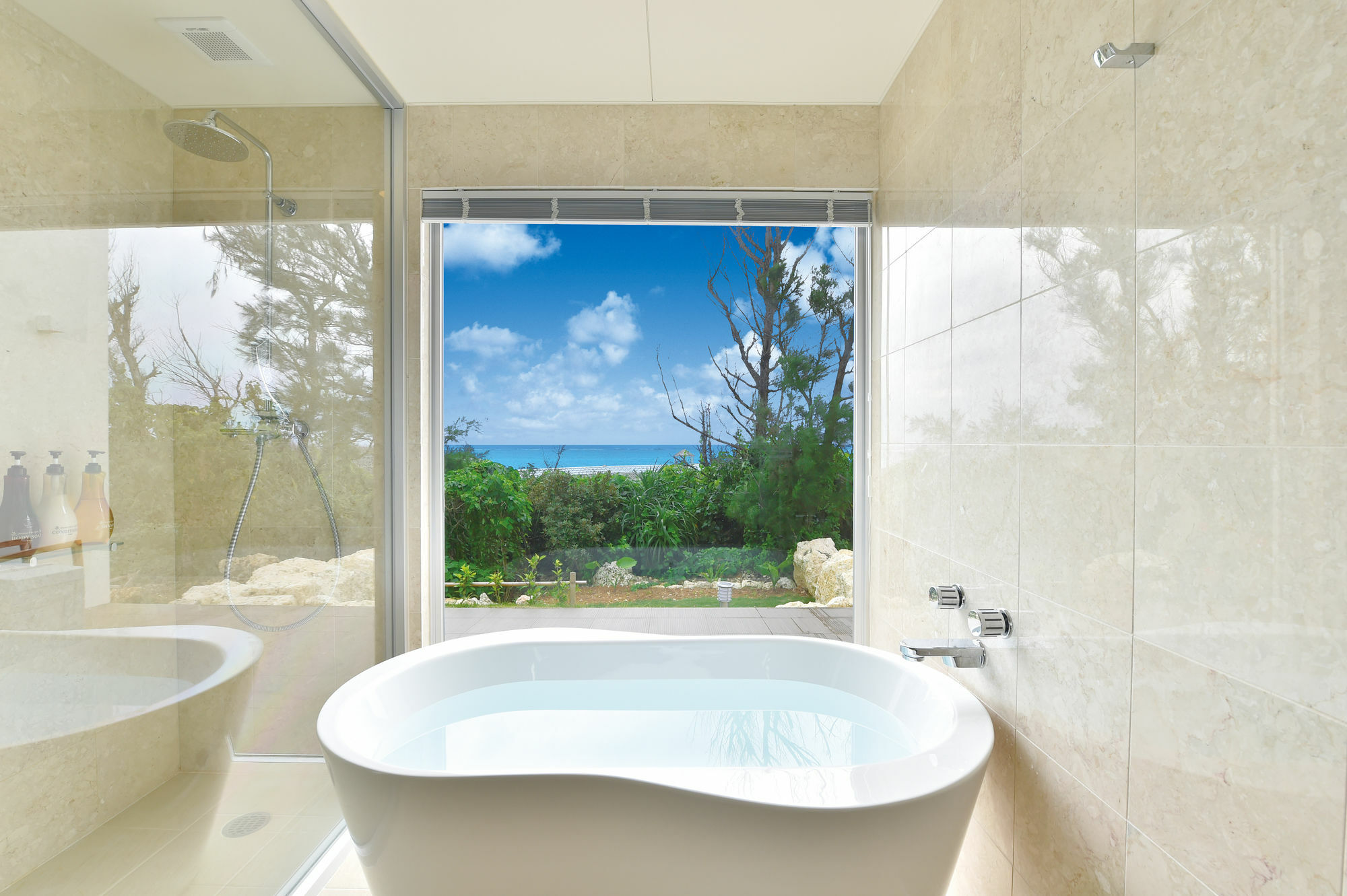 Feliz Villa Suite Miyakojima Ueno Exterior photo